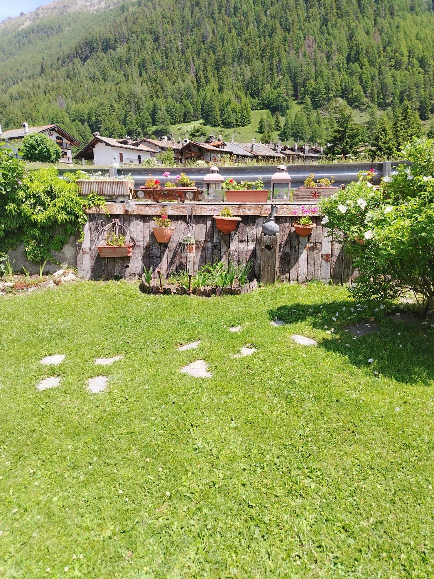 Ferienwohnung Casa Walter La Thuile Exterior foto