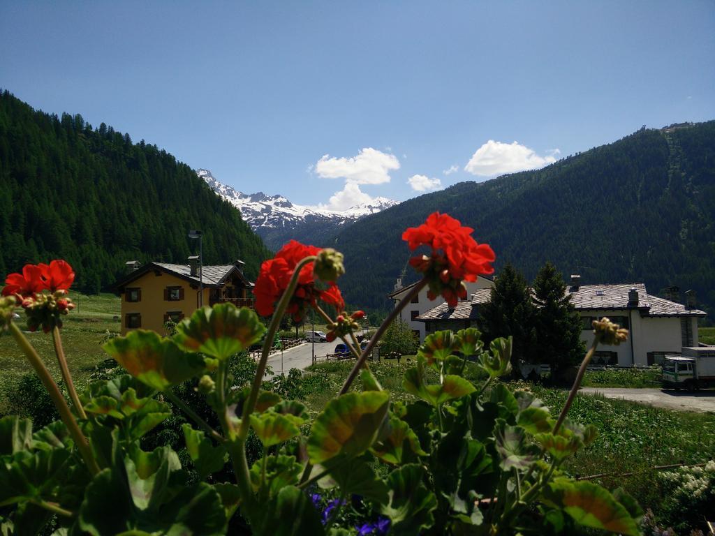 Ferienwohnung Casa Walter La Thuile Exterior foto